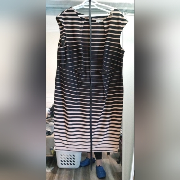 Dresses ranging xl-3x - Picture 2 of 12